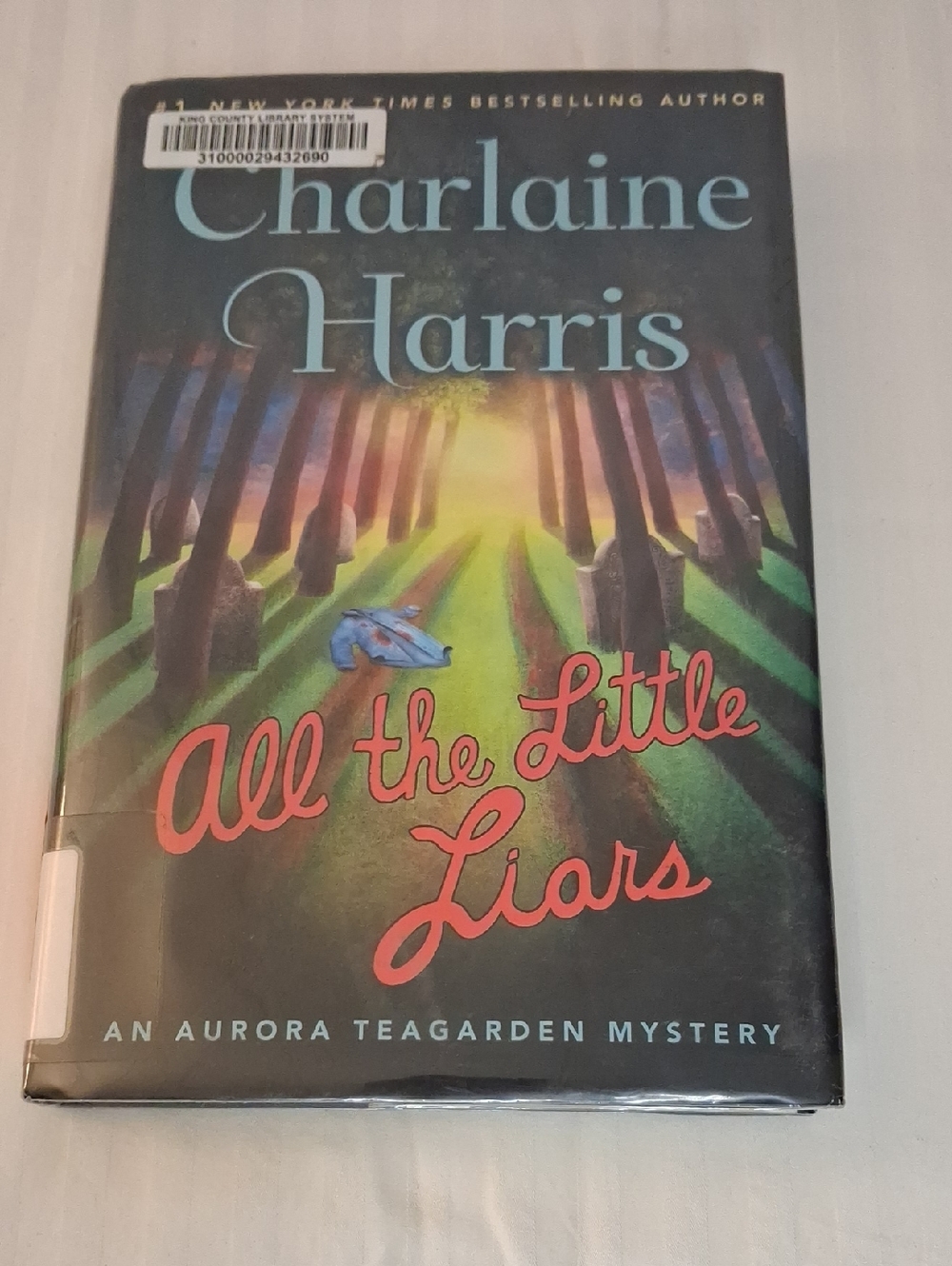 All the Little Liars by - Hardcover Mystery (Black/Green Cover)